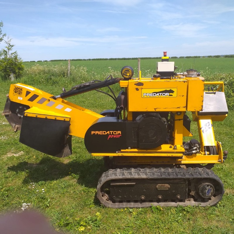 Predator P28X Tracked Stump Grinder