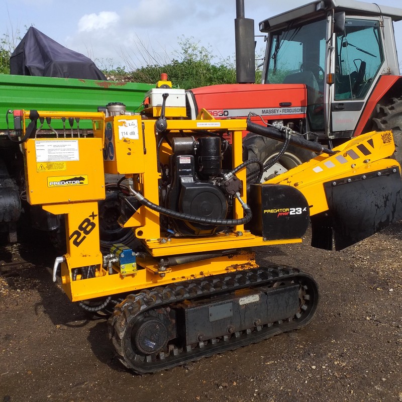 Predator 28X Tracked Stump Grinder
