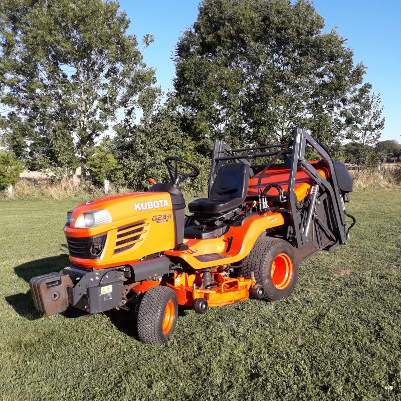Kubota G23 MKII High Dump Collector
