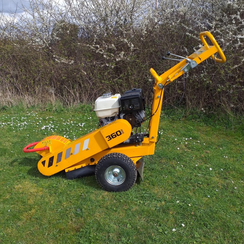 Predator 360 Stump Grinder c/w Turntable